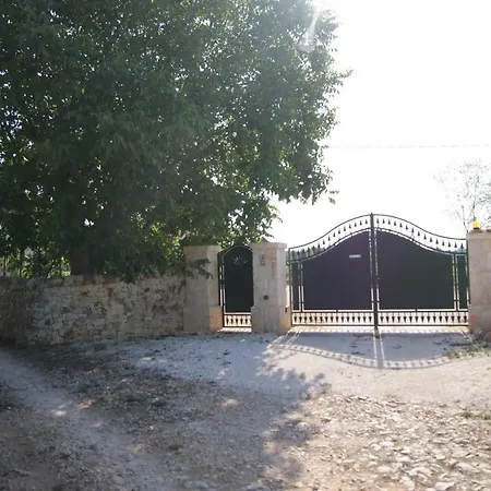 Trullo Casa Surya Couette-café *