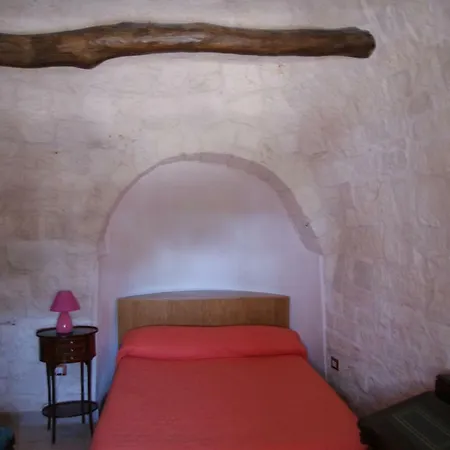 Couette-café Trullo Casa Surya *